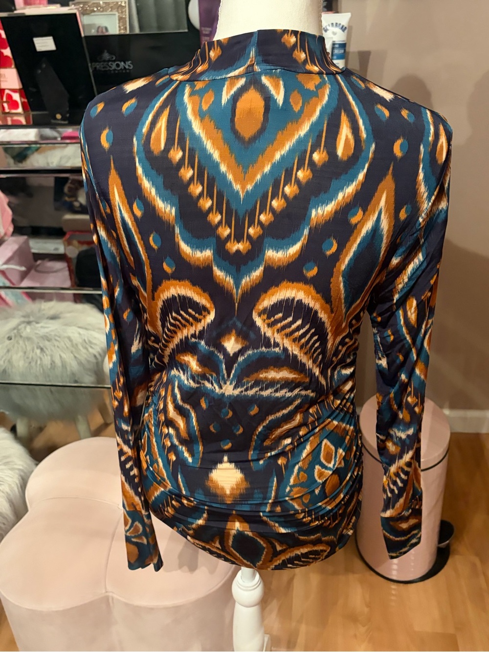 Farm Rio Blue & Orange Pineapple Ikat Jersey Blouse Size L - Picture 3 of 10